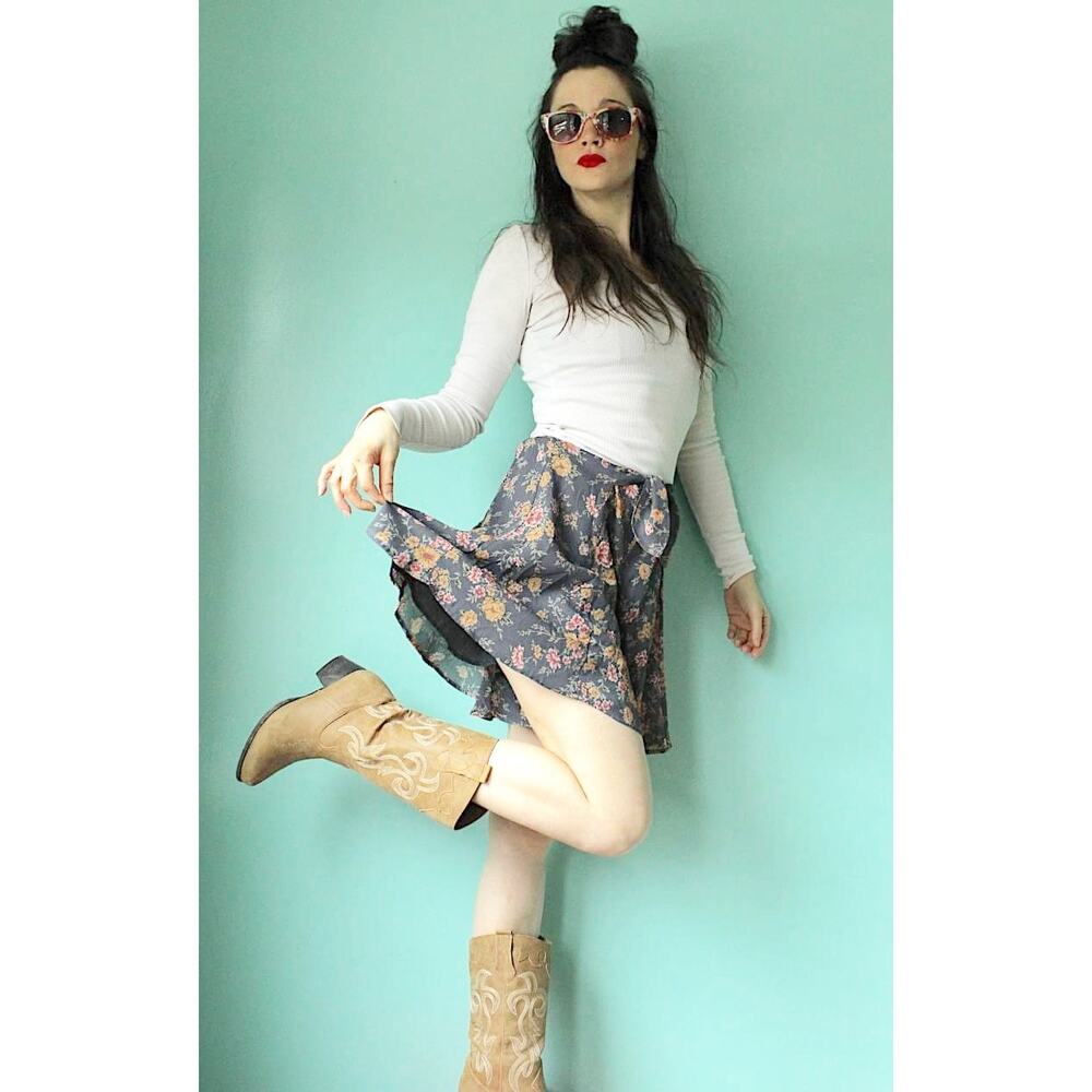 EXPRESS Blue Vintage 1990s Floral Lined Mini Skirt - Picture 10 of 10